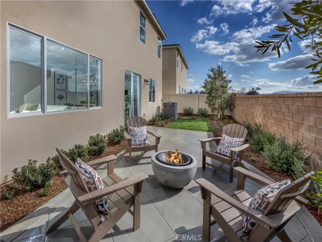 Photo is not of the actual home, but is an inspirational photo of builder’s model home and may depict options, furnishings, and/or decorator features that are not included