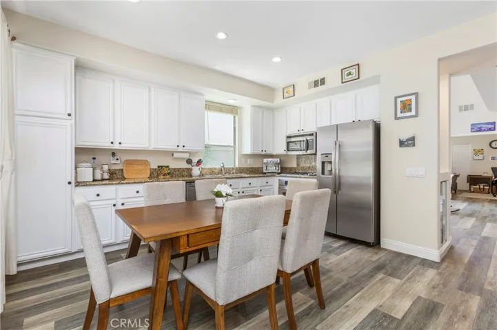 Kitchen with dining table
