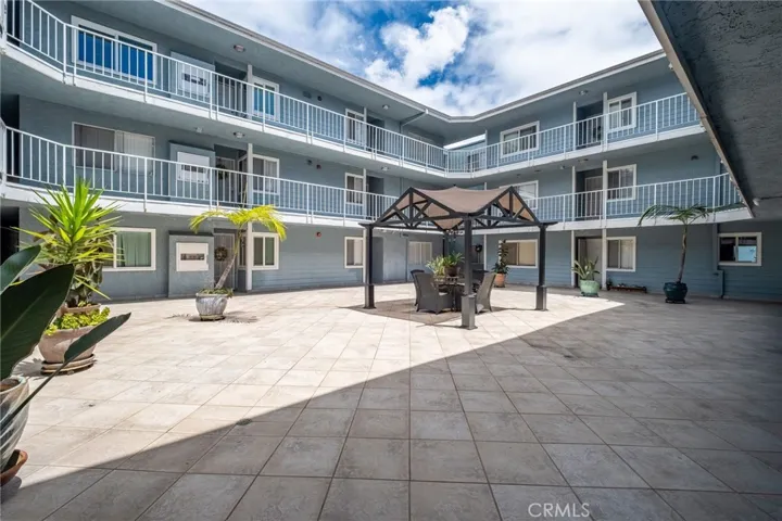 955 E 3rd 202, Long Beach, California 90802