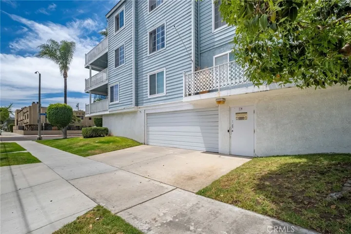 955 E 3rd 202, Long Beach, California 90802
