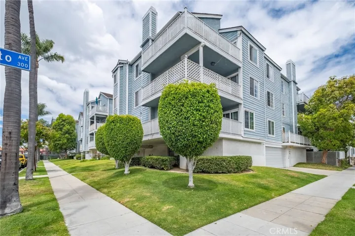 955 E 3rd 202, Long Beach, California 90802