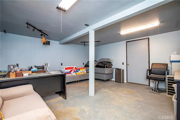 office in 40x20 shop