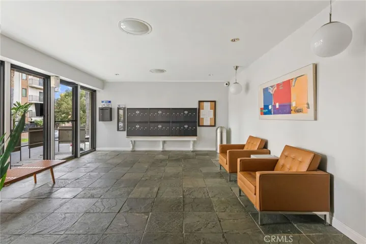 320 S Gramercy Place 302, Los Angeles, California 90020