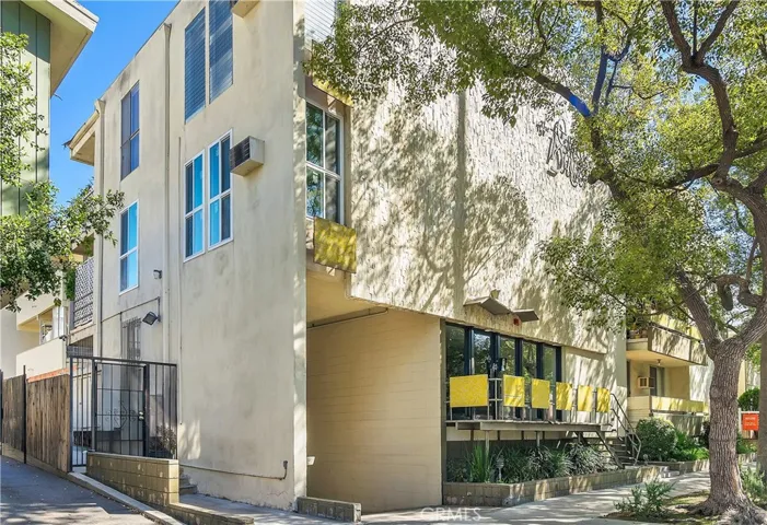 320 S Gramercy Place 302, Los Angeles, California 90020