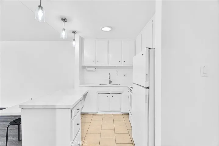 320 S Gramercy Place 302, Los Angeles, California 90020