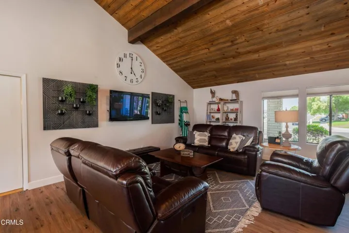 05_living_room_1