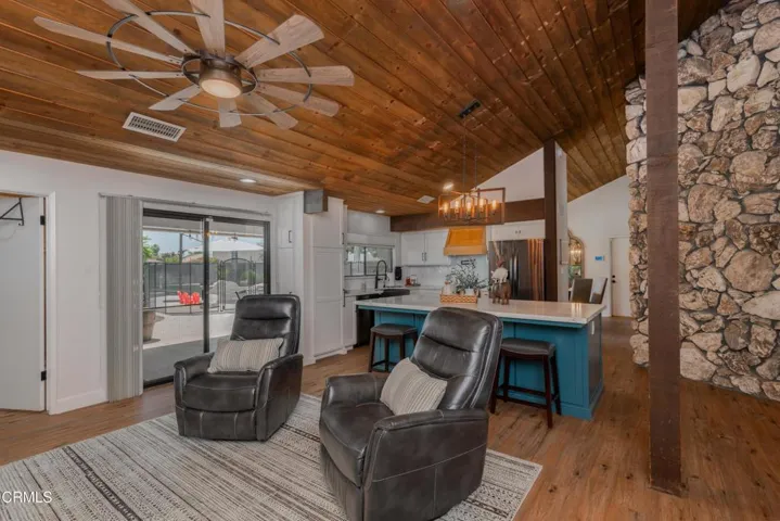 09_living_room_5