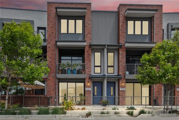 2460 Victoria 102, San Luis Obispo, California 93401