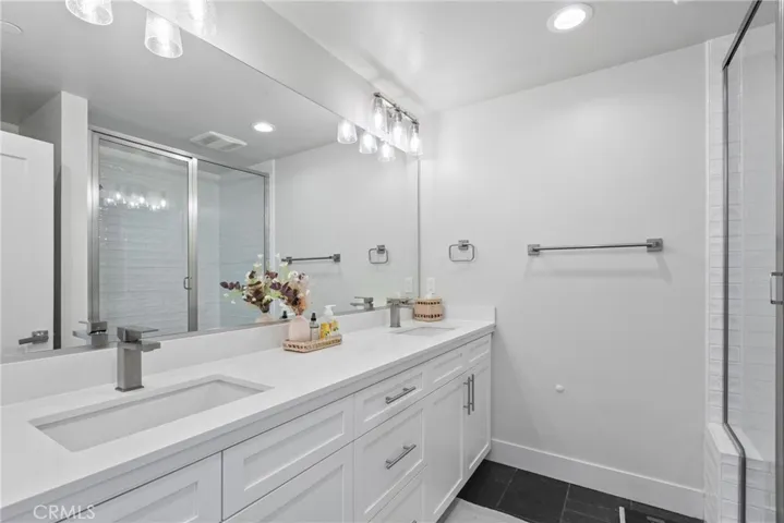 2460 Victoria 102, San Luis Obispo, California 93401