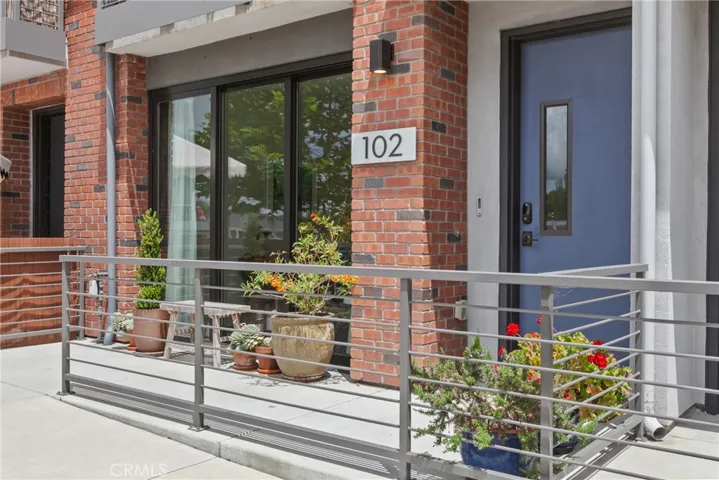 2460 Victoria 102, San Luis Obispo, California 93401