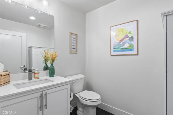 2460 Victoria 102, San Luis Obispo, California 93401