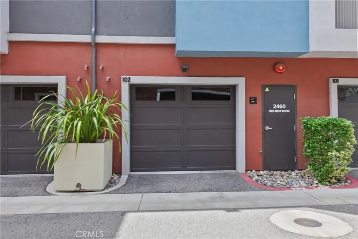 2460 Victoria 102, San Luis Obispo, California 93401