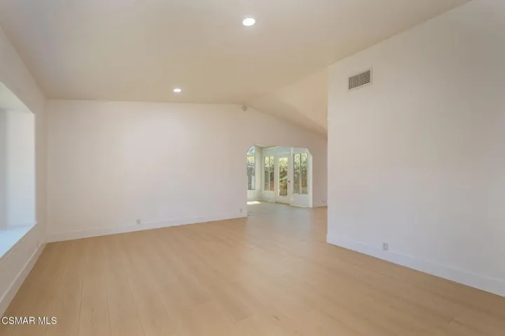 144 Valley Risge St Ojai