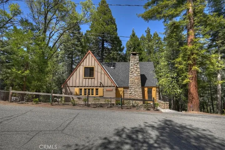 260 Burnt Mill, Lake Arrowhead, California 92352