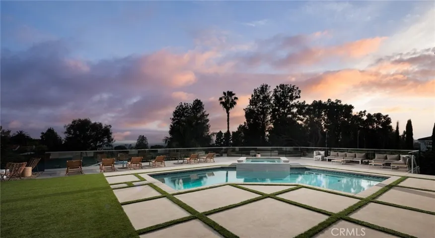1452 Cloyden Road, North Tustin, California 92705