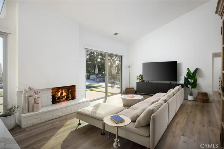 1452 Cloyden Road, North Tustin, California 92705