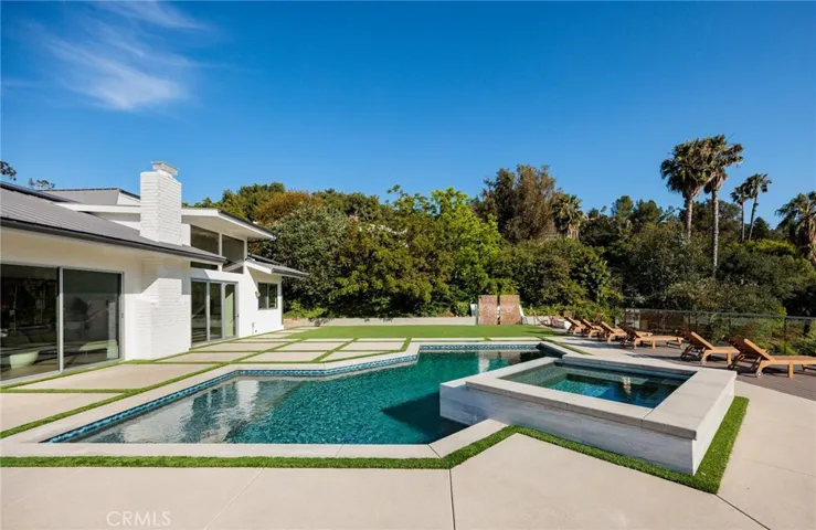 1452 Cloyden Road, North Tustin, California 92705