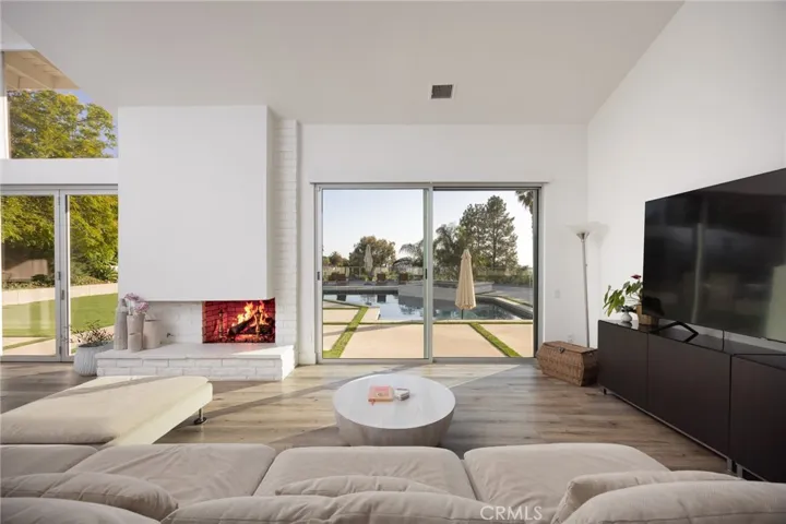 1452 Cloyden Road, North Tustin, California 92705