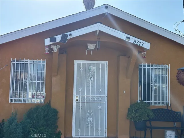 9313 Hickory, Los Angeles, California 90002