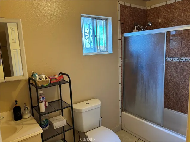 9313 Hickory, Los Angeles, California 90002