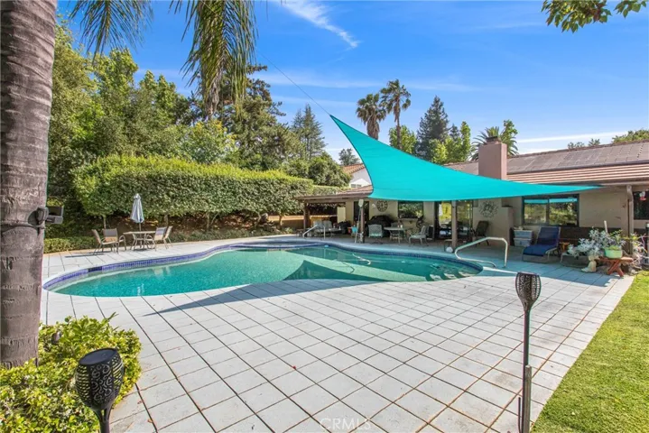 1405 Sterling Road, Redlands, California 92373