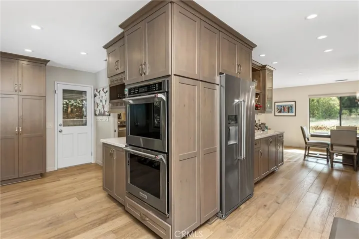 1405 Sterling Road, Redlands, California 92373