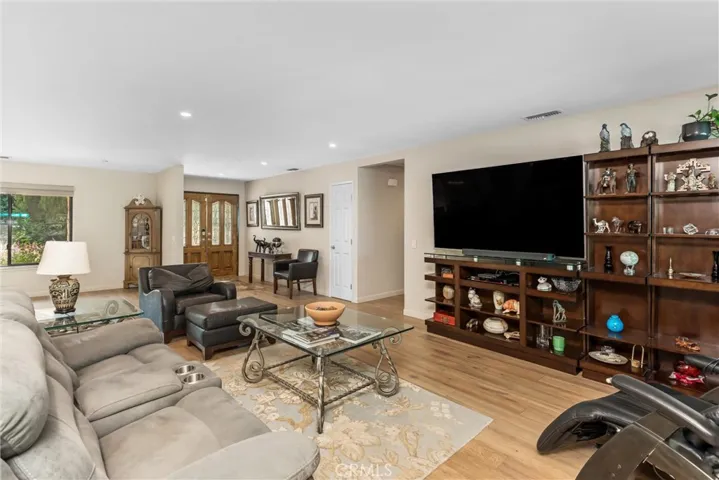1405 Sterling Road, Redlands, California 92373