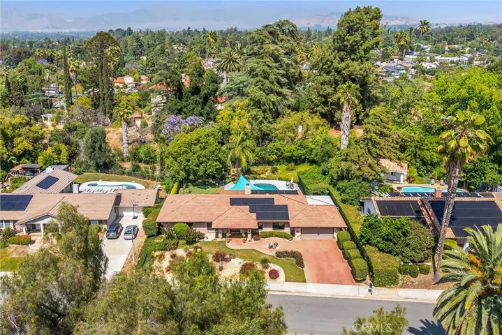1405 Sterling Road, Redlands, California 92373