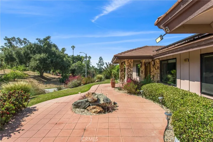 1405 Sterling Road, Redlands, California 92373
