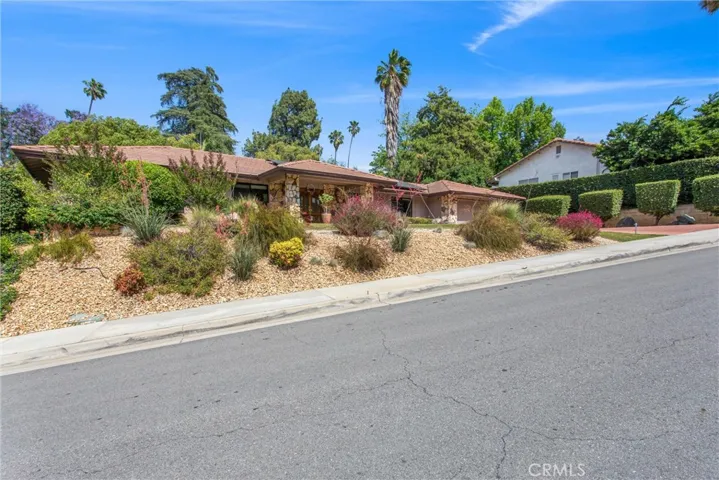 1405 Sterling Road, Redlands, California 92373