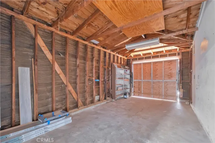 Unit B garage