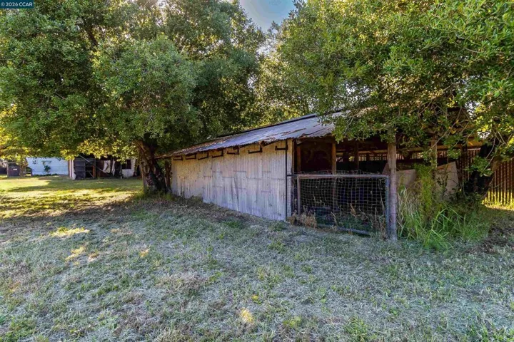 19317 Olive Ave, Sonoma, California 95476