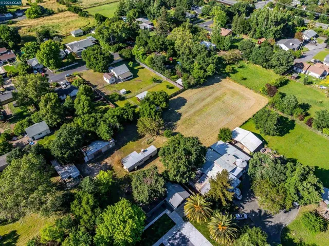 19317 Olive Ave, Sonoma, California 95476