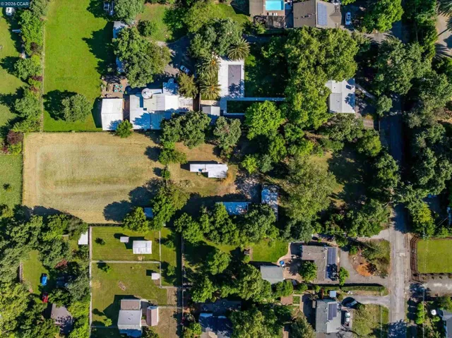 19317 Olive Ave, Sonoma, California 95476