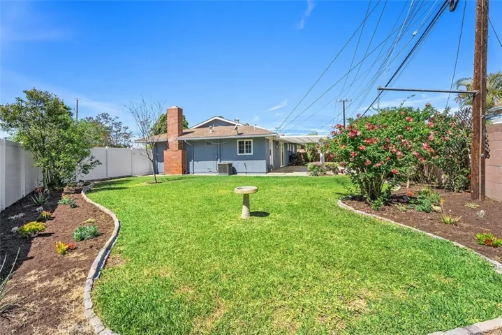 1566 Corsica Place, Costa Mesa, California 92626