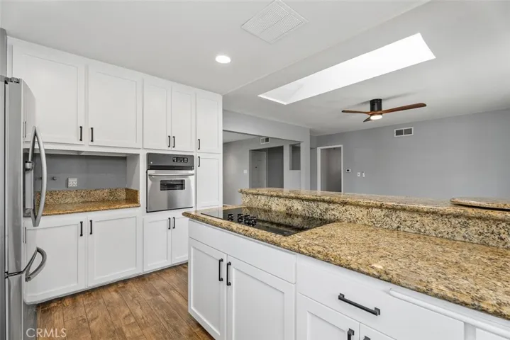 1566 Corsica Place, Costa Mesa, California 92626