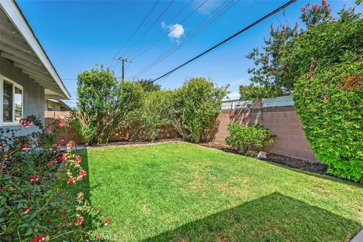 1566 Corsica Place, Costa Mesa, California 92626