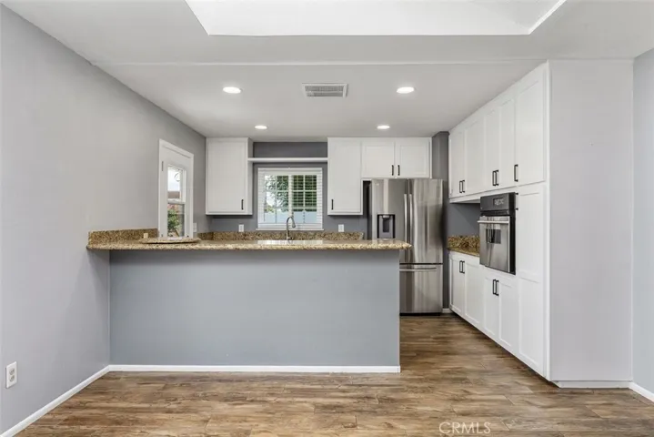 1566 Corsica Place, Costa Mesa, California 92626