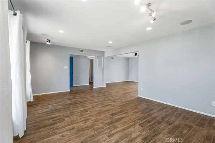 1566 Corsica Place, Costa Mesa, California 92626
