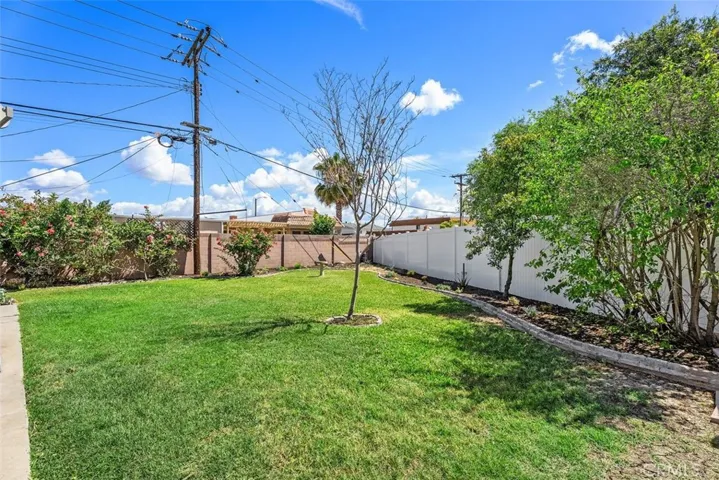1566 Corsica Place, Costa Mesa, California 92626