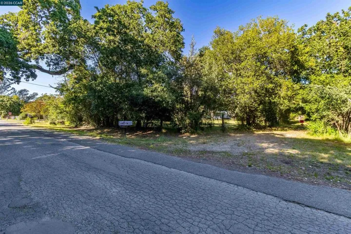 19317 Olive Ave, Sonoma, California 95476