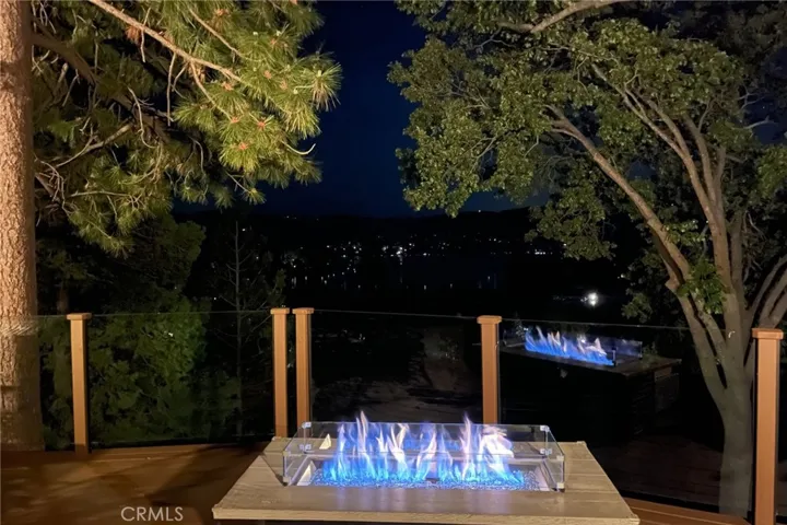 We are gorgeous at night too!