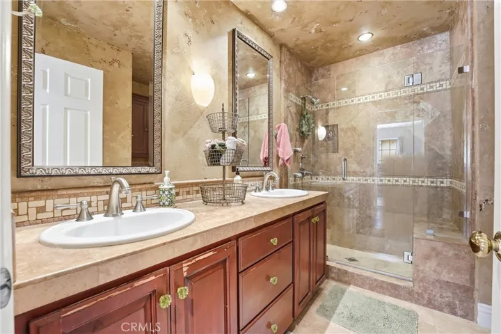 Upstairs Bathroom