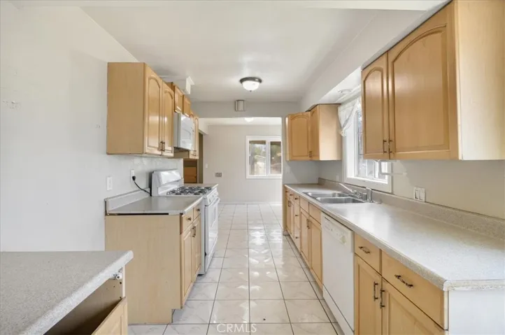 2114 Orange Avenue, Santa Ana, California 92707