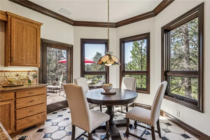 Kitchen Dinning Nook