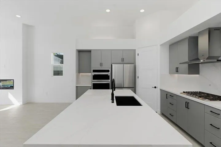Lot 11 kitchen 3