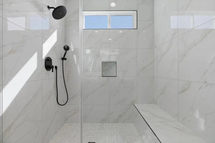 Main bath 2