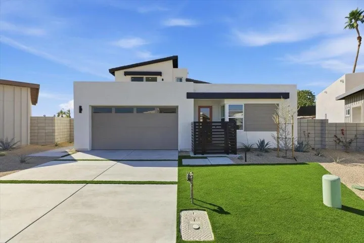 Lot 11 front