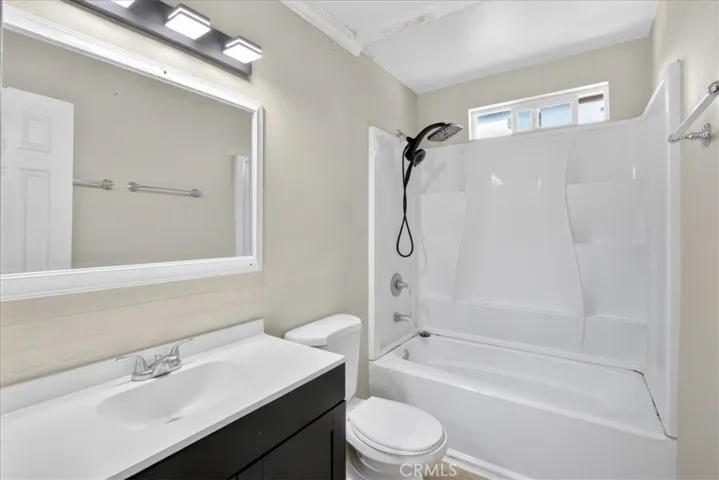 2114 Orange Avenue, Santa Ana, California 92707