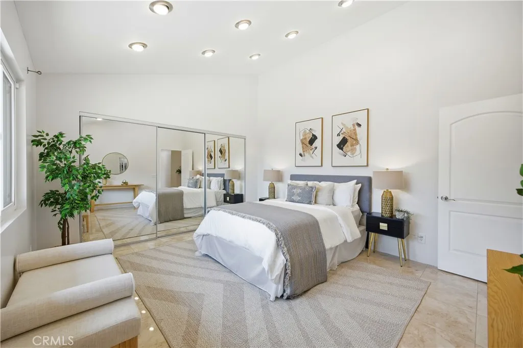 Large Bedroom 2